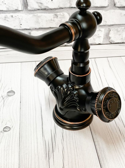 Смеситель для кухни Milacio Almeria MC.516.BBR