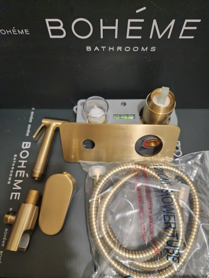 Гигиенический душ Boheme Spectre 457-MG со смесителем