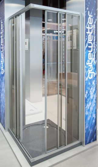 Душевой уголок GuteWetter Practic Square GK-433 90x90 см стекло бесцветное, профиль матовый хром