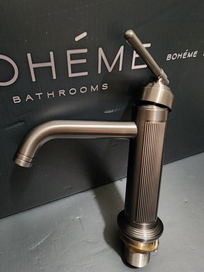 Смеситель для раковины Boheme Eterna 171-GM