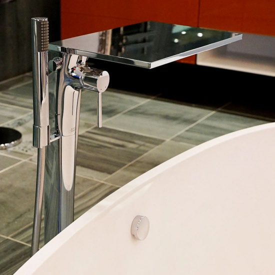 Напольный смеситель для ванны Axor Massaud 18450000