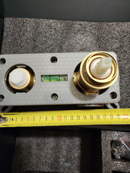 Смеситель для раковины Boheme Uno 465-MG с внутренней частью