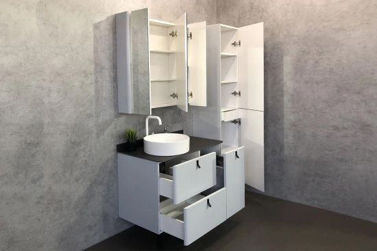 Тумба с раковиной Comforty Сорренто 90H светло-серая, с бельевой корзиной