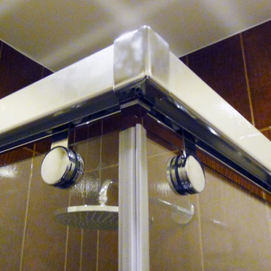 Душевой уголок GuteWetter Slide Square GK-864 75x75 см стекло бесцветное, профиль хром
