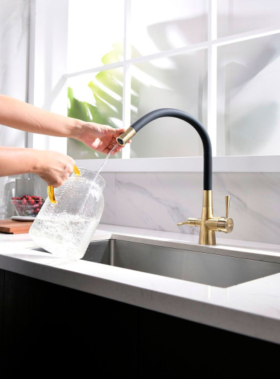 Смеситель для кухни Lemark Comfort LM3075B