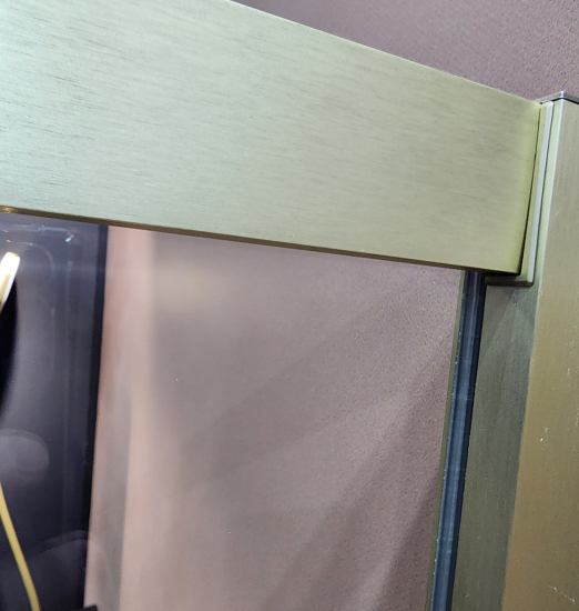 Душевой уголок Vegas Glass AFP-Fis NOVO 110*100 03 crystalvision R профиль золото матовое, стекло crystalvision