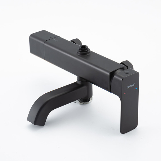 Душевая стойка Gappo G2418-26, черный