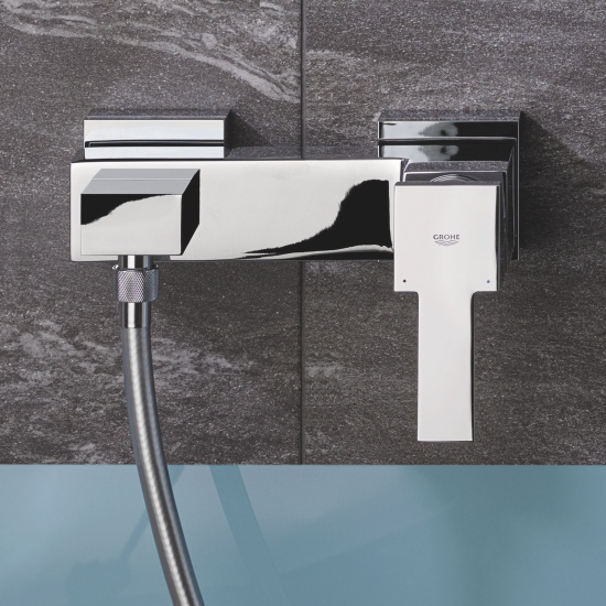 Смеситель для душа Grohe Sail Cube 23437000 хром