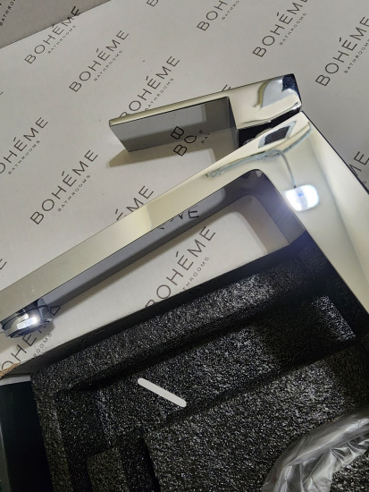 Смеситель для раковины Boheme Qubic 472-CR