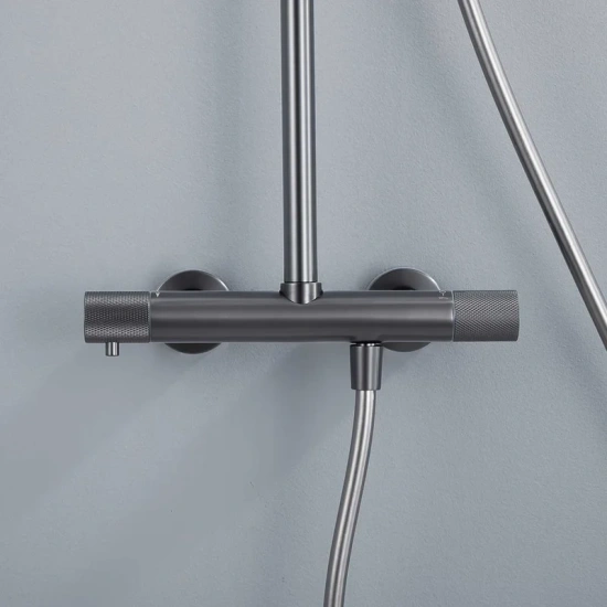 Душевая стойка Vincea Desire VSFS-1D0TGM с термостатом, вороненая сталь