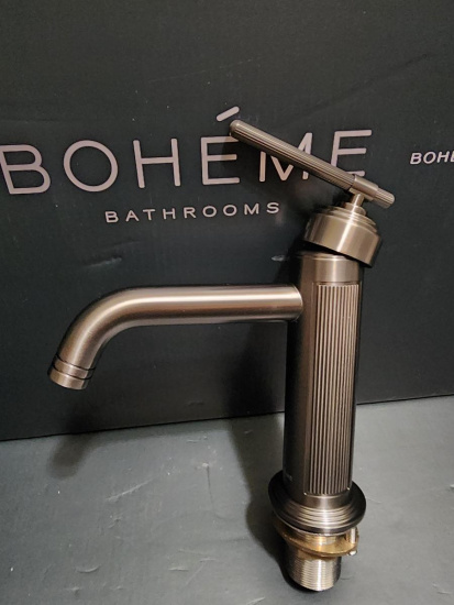 Смеситель для раковины Boheme Eterna 171-GM