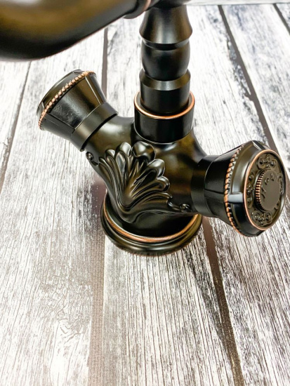 Смеситель для кухни Milacio Almeria MC.516.BBR