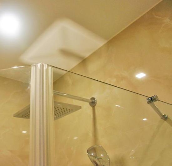 Душевой уголок GuteWetter Lux Festt GK-001 правый 90x90 см стекло бесцветное, фурнитура хром