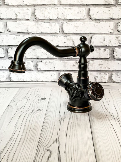 Смеситель для кухни Milacio Almeria MC.516.BBR