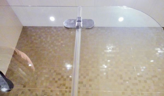 Шторка на ванну GuteWetter Lux Pearl GV-102A левая 90 см стекло бесцветное, профиль хром