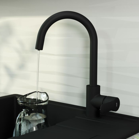 Смеситель для кухни Iddis Cuba CUBBLFJi05, черный