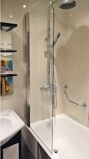 Шторка на ванну GuteWetter Lux Pearl GV-601 левая 60 см стекло бесцветное, профиль хром