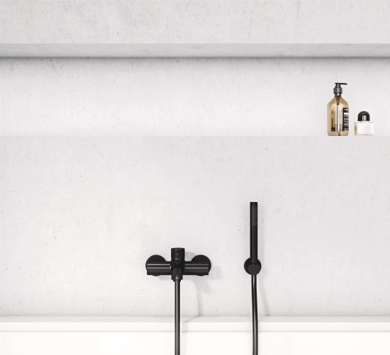 Смеситель для ванны Kludi Bozz 386913976 черный