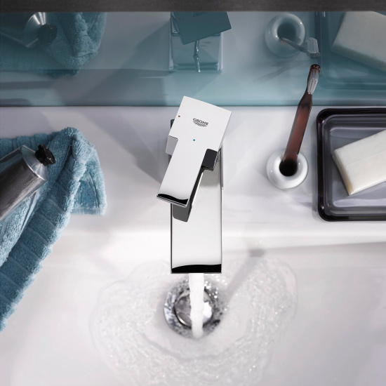 Смеситель для раковины Grohe Sail Cube 23435000