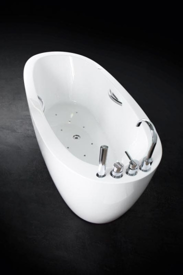 Акриловая ванна BelBagno BB43-1800 180 см
