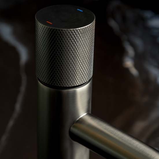 Смеситель для раковины Boheme Stick 121-GM.2