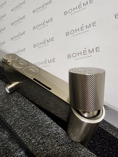 Душевая стойка Boheme Stick Spirale 128-NB.4