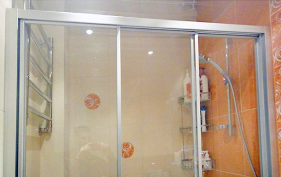 Душевая дверь в нишу GuteWetter Practic Door GK-403A левая 88-92 см стекло бесцветное, профиль матовый хром