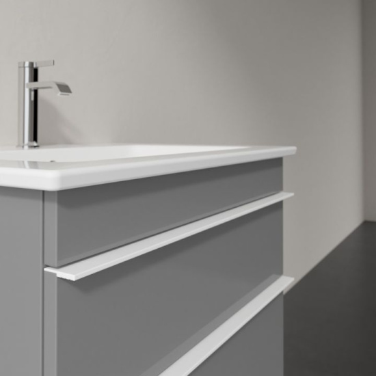 Тумба с раковиной Villeroy & Boch Venticello A92402 60 glossy grey, с белыми ручками