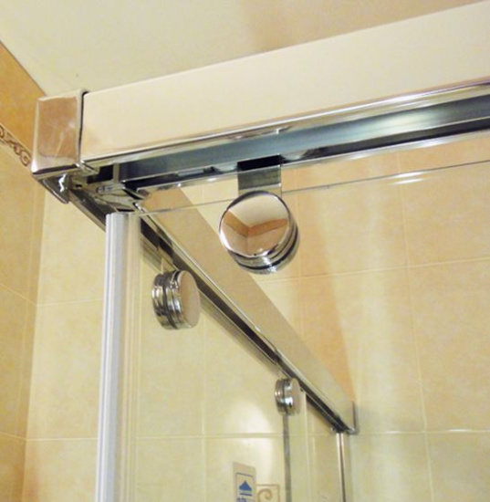 Душевой уголок GuteWetter Slide Rectan GK-864 правая 90x85 см стекло бесцветное, профиль хром