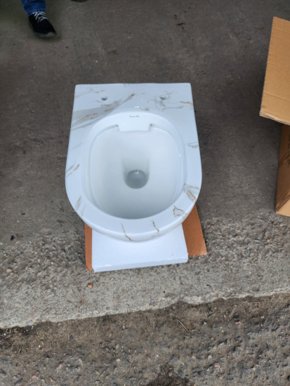 Унитаз подвесной SantiLine SL-5002MM с микролифтом