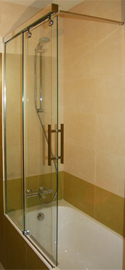 Шторка на ванну GuteWetter Slide Pearl GV-862 левая 110 см стекло бесцветное, профиль хром