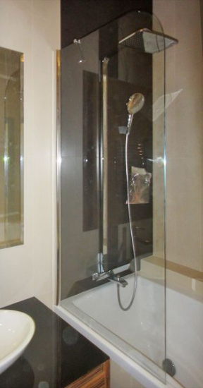 Шторка на ванну GuteWetter Lux Pearl GV-601A левая 60 см стекло бесцветное, профиль хром