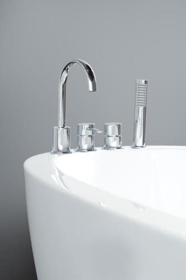 Акриловая ванна BelBagno BB43-1800 180 см