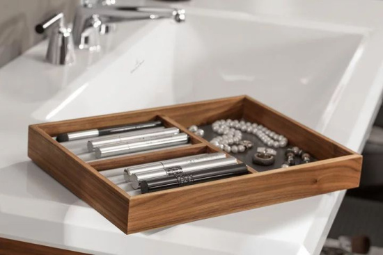 Мебель для ванной Villeroy & Boch Antheus american walnut, с подставкой из глянцевой стали