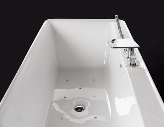 Акриловая ванна BelBagno BB19 180 см
