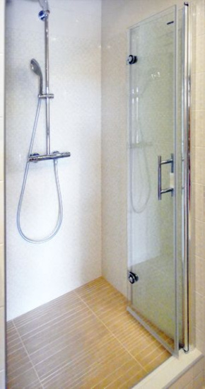 Душевая дверь в нишу GuteWetter Lux Door GK-102A правая 95 см стекло бесцветное, профиль матовый хром