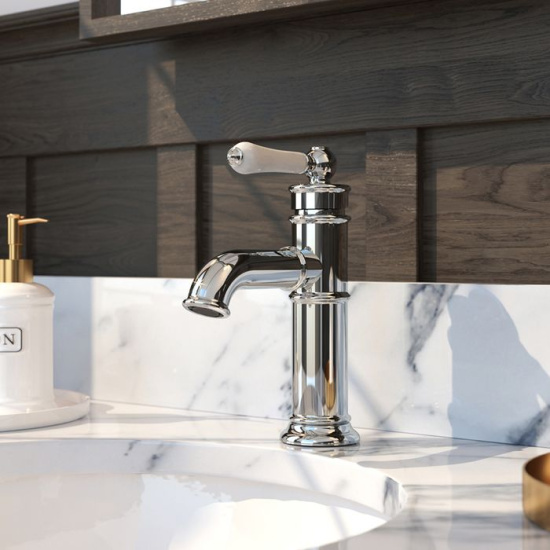 Смеситель для раковины Iddis Oxford OXFSB00i01