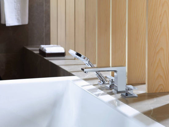 Смеситель на борт ванны Hansgrohe Metropol 32552000