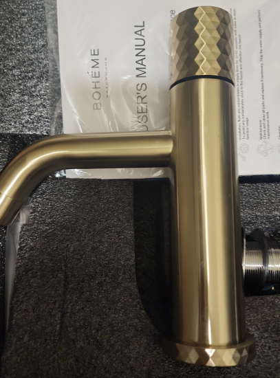 Смеситель для раковины Boheme Stick 122-MG