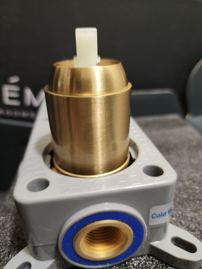 Смеситель для раковины Boheme Uno 465-MG с внутренней частью