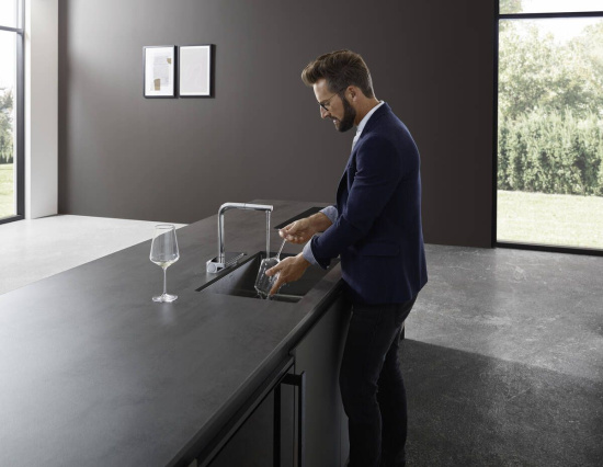 Смеситель для кухни Hansgrohe Aquno Select M81 73830000 хром