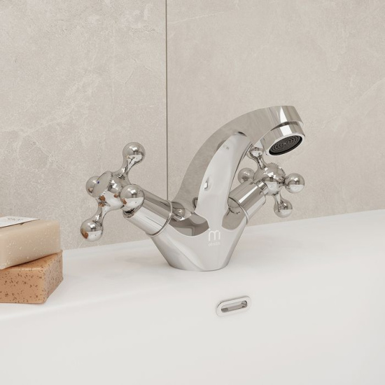 Смеситель для раковины Milardo Duplex DUPSB01M01