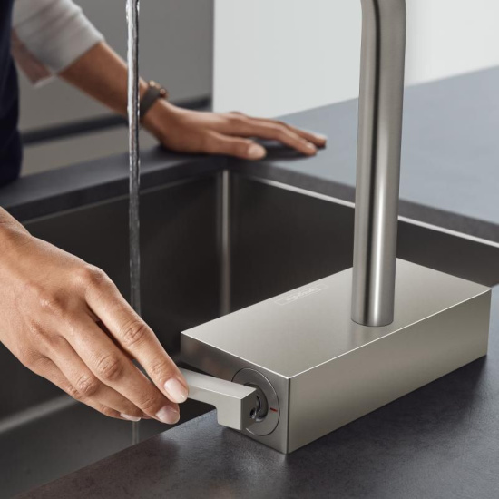 Смеситель для кухни Hansgrohe Aquno Select M81 73831800 сталь