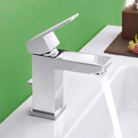 Смеситель для раковины Grohe Sail Cube 23435000
