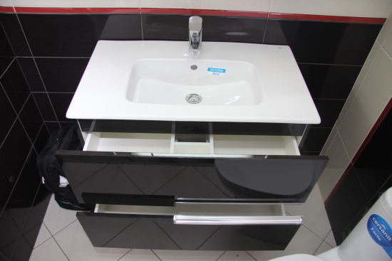 Тумба с раковиной Roca Victoria Nord Black Edition 80 черная