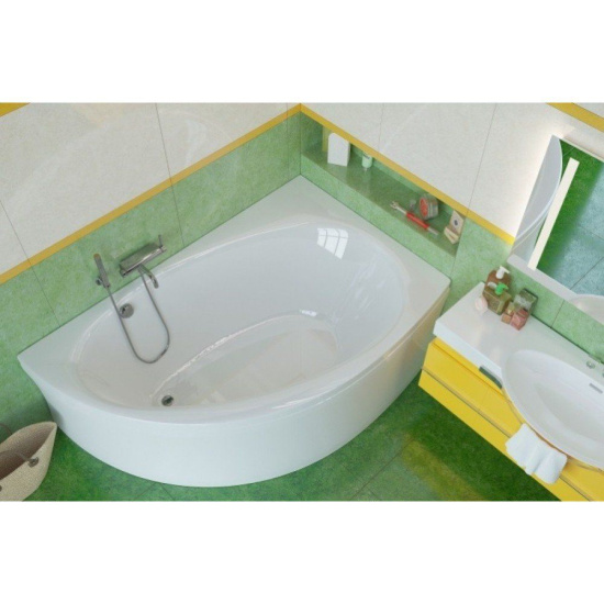 Акриловая ванна Alpen Nevada 140 R