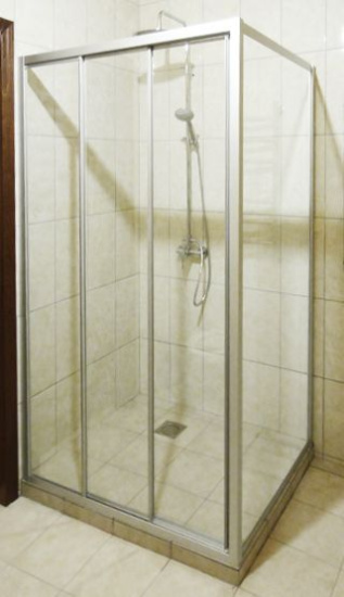 Душевой уголок GuteWetter Practic Square GK-403 левая 105x105 см стекло бесцветное, профиль матовый хром