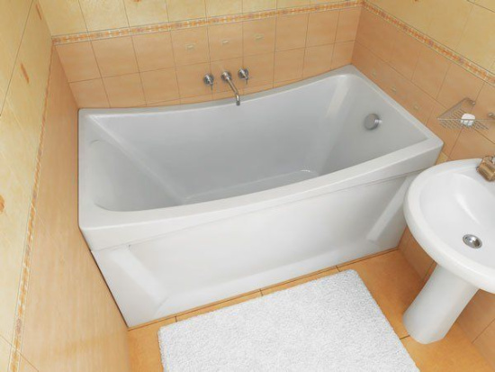 Акриловая ванна Triton Ирис 130х70 см