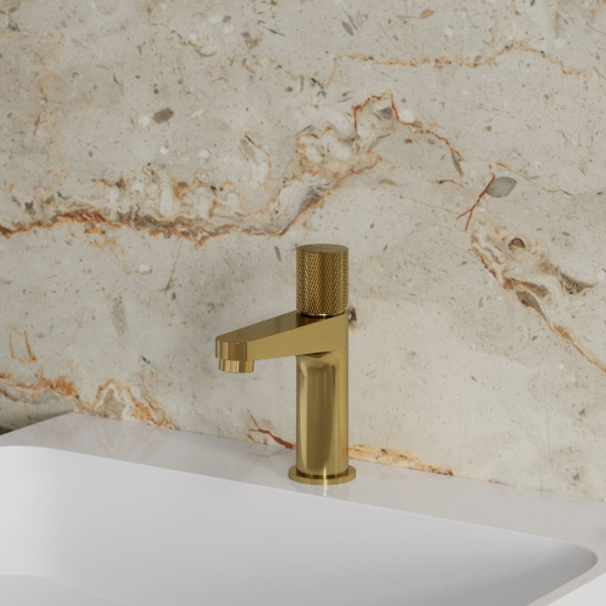 Смеситель для раковины Omnires Contour CT8010GLB золото
