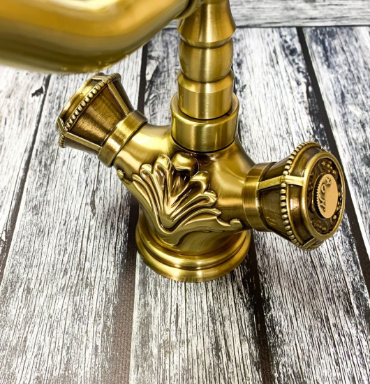 Смеситель для кухни Milacio Almeria MC.516.BR